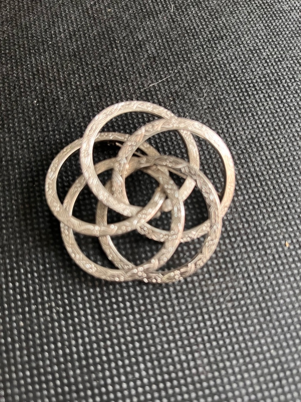 Delicate Silver-Tone Interwoven Circle Brooch - Classic Women’s Jewelry